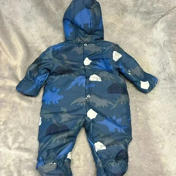 M&S - Footed convertible bunting  bag/snow suit. Size 9 months - Picture 6 of 6